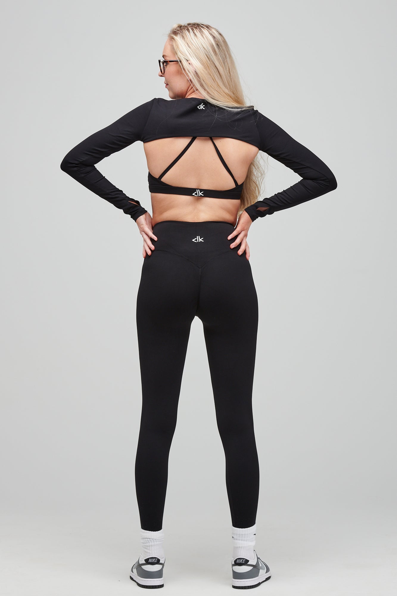 SLEEK TWO PIECE BRA SET- BLACK