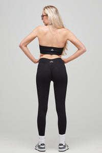 SNATCHED SEAMLESS SPORTS BRA- BLACK