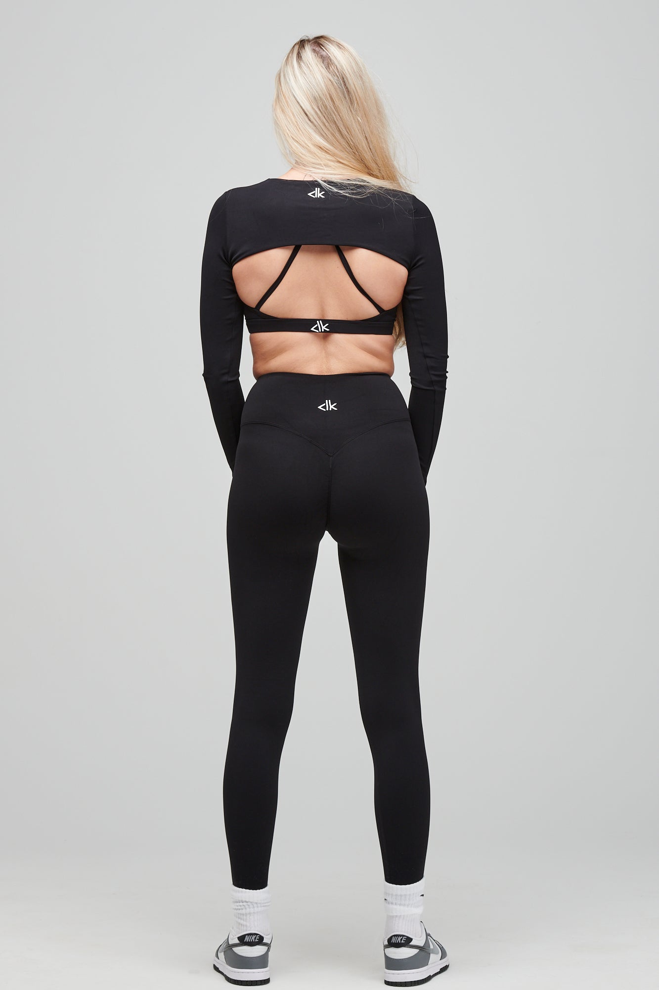 SLEEK LEGGINGS- BLACK